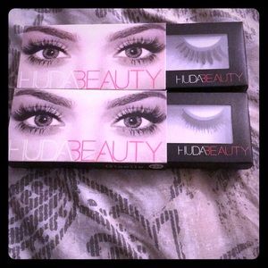 HUDA BEAUTY LASHES